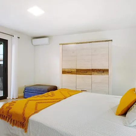 Semesterbostad Casa Fonte Sao Joao *